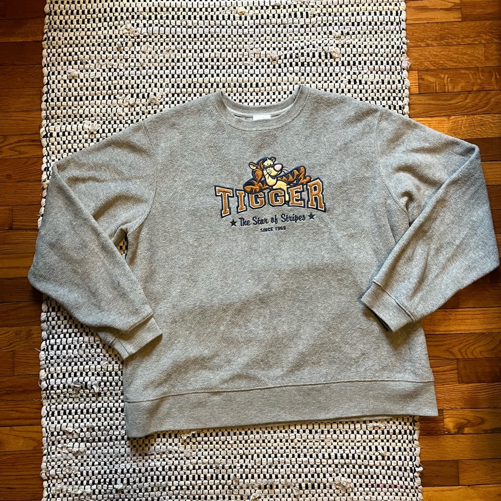 Tigger - Star of Stripes - Fleece Crewneck Sweatshirt